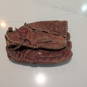 Rawlings SG76 13 Inch RHT FastBack Model HolDster Baseball Glove